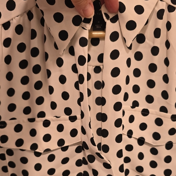 Ann Taylor Black and White Polka Dot V-Neck Blouse - Picture 3 of 7